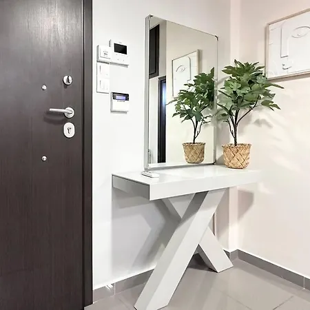 Apartment Prometheus *